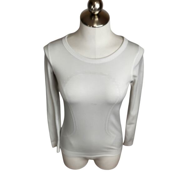 lululemon athletica Tops - Lululemon Swiftly Tech Long Sleeve Breeze Top Women's Size 4 White